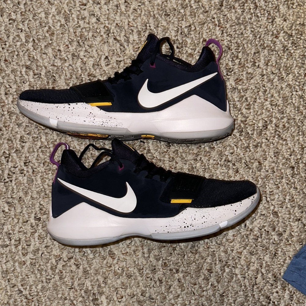 Nike Paul George ones
